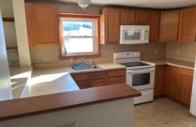 31 Central Square photos photos