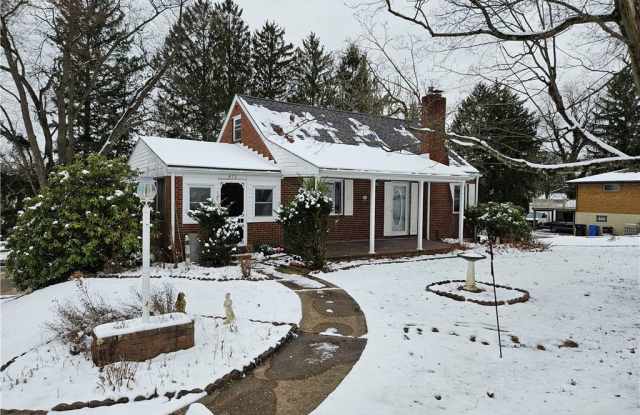 471 Kimlyn Ave photos photos