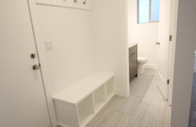 463 W 2200 N Gallery 4
