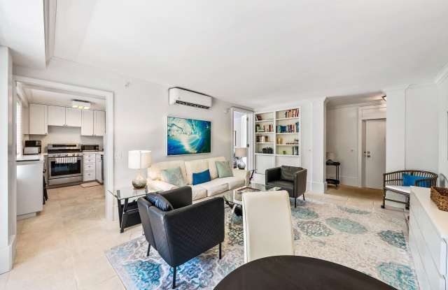 455 Worth Avenue Gallery 4