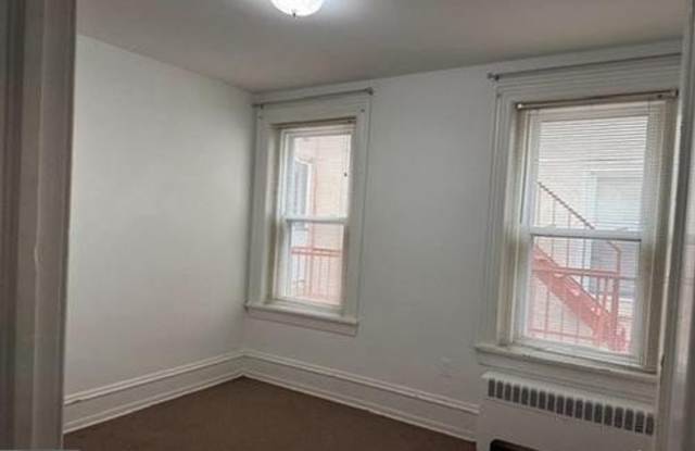 208 W GAY Street Gallery 3