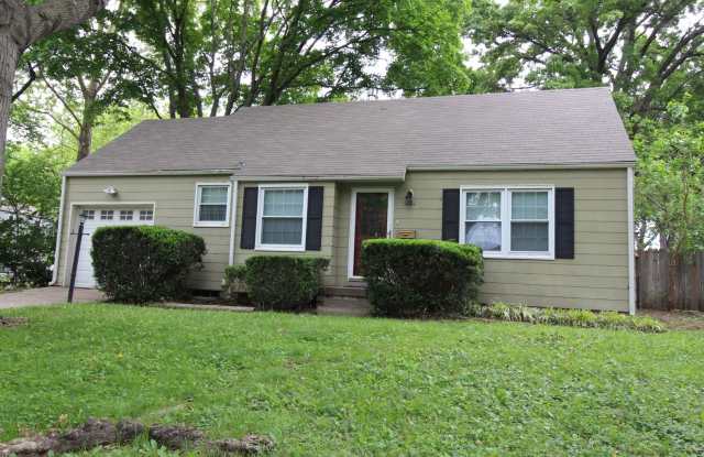 2 Bedroom 1 Bath Home in Roeland Park photos photos 2 Bedroom 1 Bath Home in Roeland Park photos photos