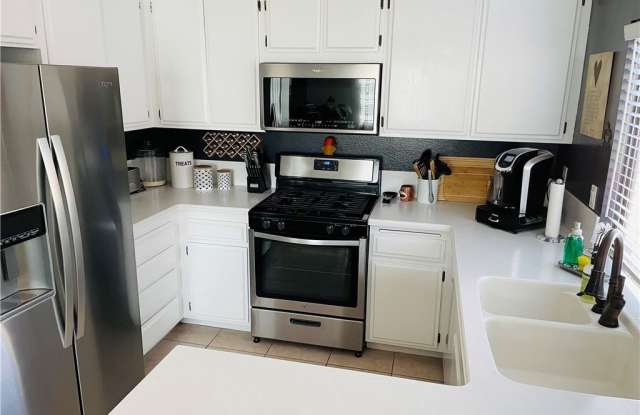 7881 Woodlake photos photos