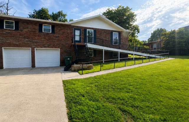 Spacious Maryville City Rental with Finished Basement & Lawn Care Included! photos photos