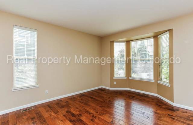 725 Stonemont Court Gallery 3