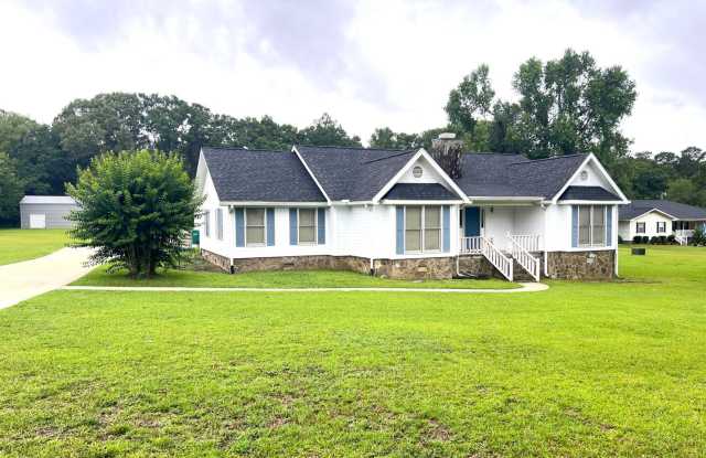 Country Living in Kathleen!! Gallery 4