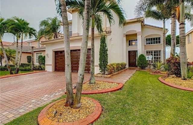 4827 SW 183RD Avenue photos photos