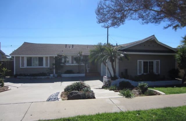 540 La Presa Dr - 540 La Presa Drive, La Habra, CA 90631