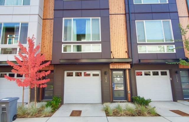 1538 139th Ct NE - 1538 139th Ct NE, Bellevue, WA 98005