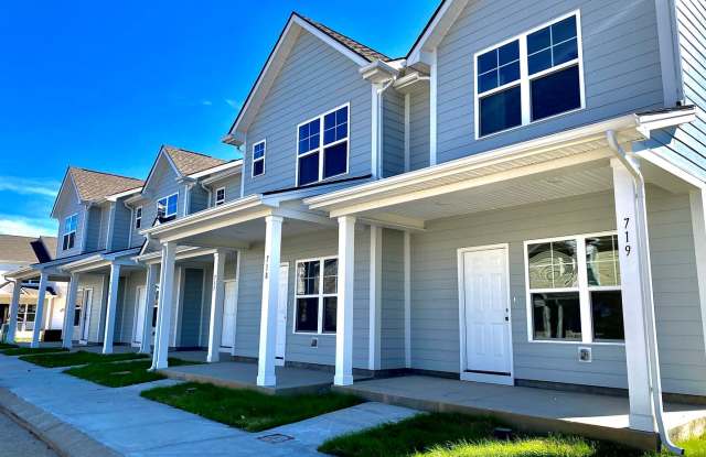Columbia, TN Two Bedroom Townhome With Flex Room! photos photos Columbia, TN Two Bedroom Townhome With Flex Room! photos photos