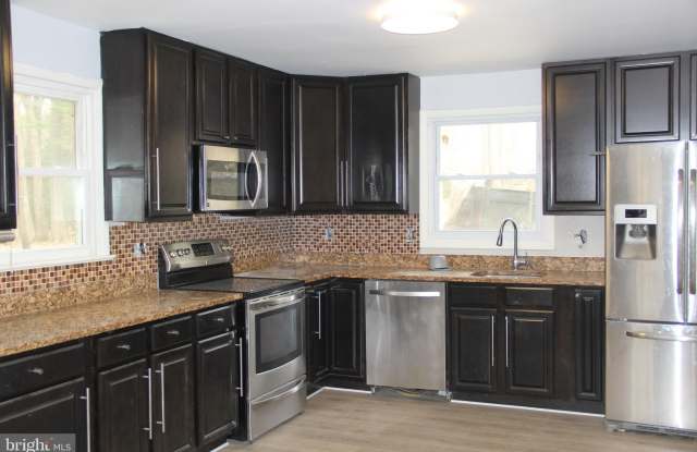 10616 MOORES LANE photos photos