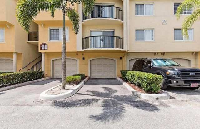 1000 Crestwood Court South Gallery 1