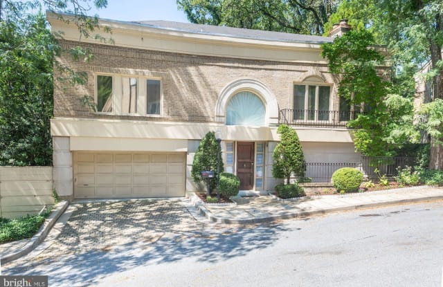 4522 FOXHALL CRESCENT NW - 4522 Foxhall Crescent Northwest, Washington, DC 20007