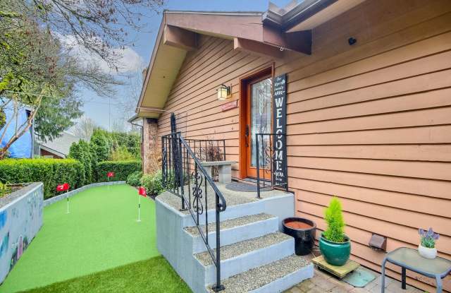 Beautiful Lake Stevens Home with Breathtaking View of the lake! - 11008 18th Street Northeast, Lake Stevens, WA 98258