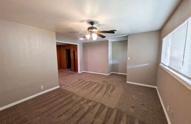 3265 East Drive, Groves, TX 77619 Gallery 4