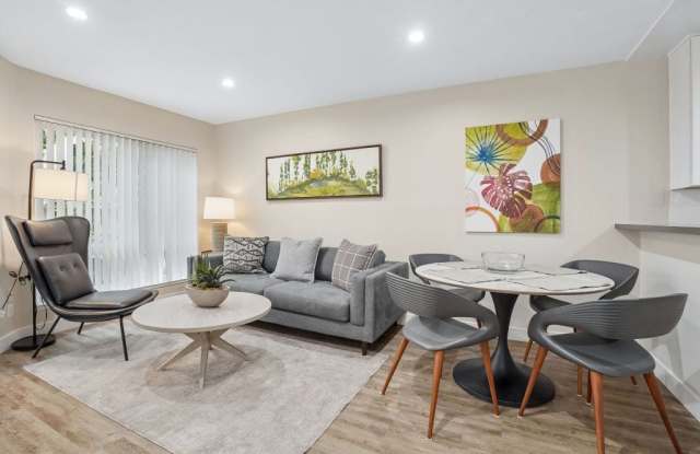 Woodland Trio Apartments Gallery 2