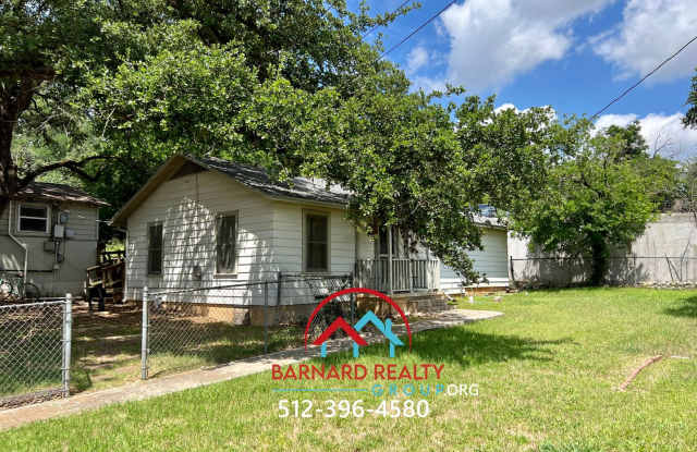 Available July 17: 1950's Home Walkable to Texas State photos photos