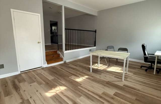 24 Redbud Rd Gallery 4