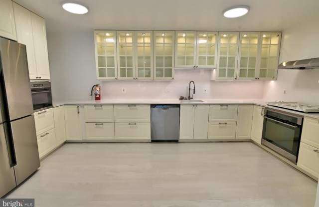 11717 KARBON HILL CT #703B Gallery 3