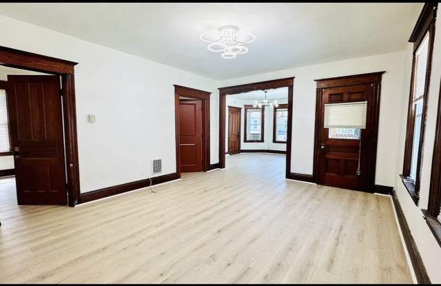 925 Brayton Park Pl Gallery 3