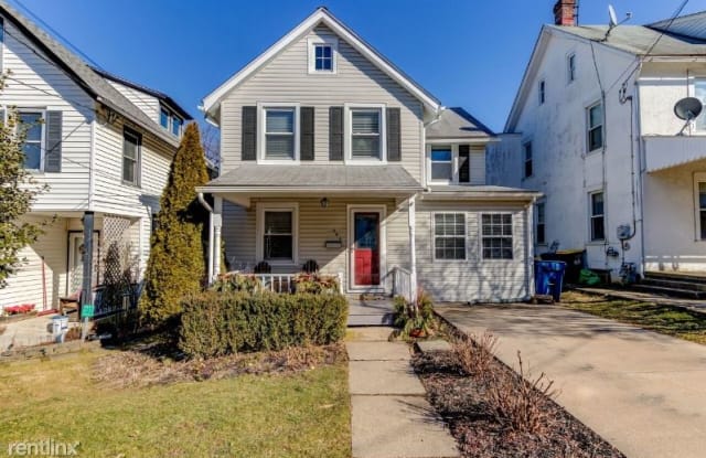 207 South Willow Street - 207 South Willow Street, Kennett Square, PA 19348