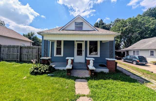 Remodeled 2-Bedroom, 1 Bath Home with Spacious Living Areas & Off-Street Parking photos photos