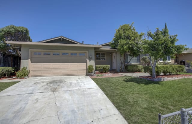 4522 Lobos Ave photos photos