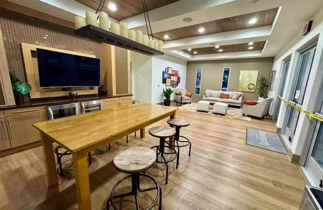 5450 Strand photos photos