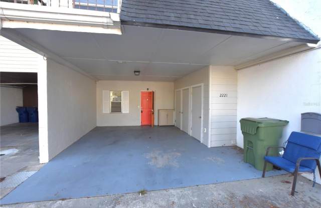 2221 9TH ST SE Gallery 1