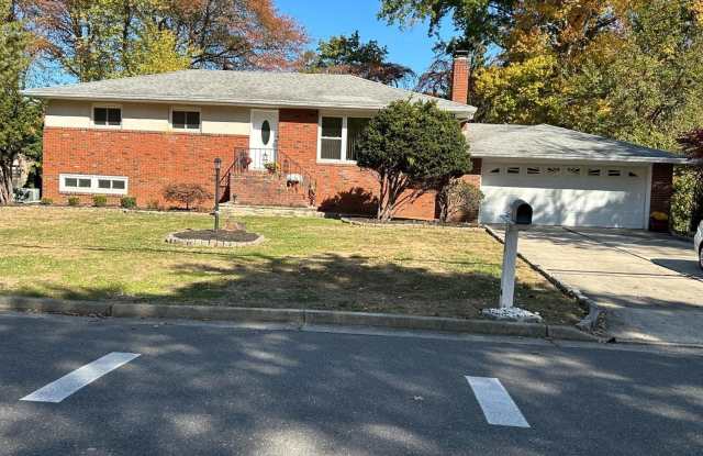 1471 Thomas Avenue - 1471 Thomas Avenue, North Brunswick, NJ 08902