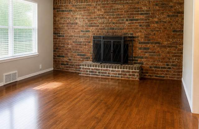 4Bed 1.5 Bath In MWC!!! Gallery 4
