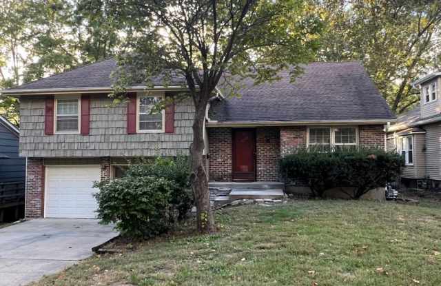 Spacious 5-Bedroom, 3 Bath Home with Finished Basement & Large Yard in lovely Roeland Park! Gallery 1