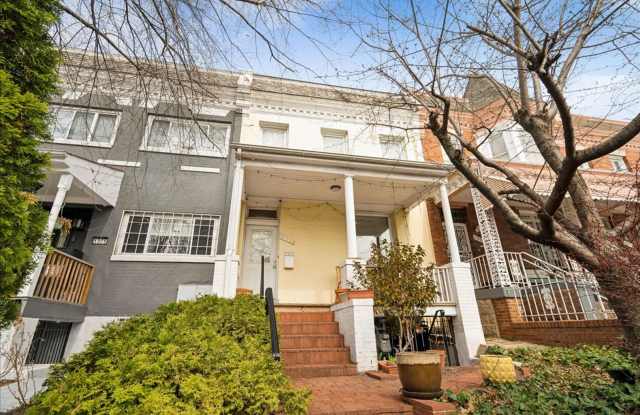 Spacious and Bright 4BR, 2BA in Columbia Heights - 1373 Quincy Street Northwest, Washington, DC 20011