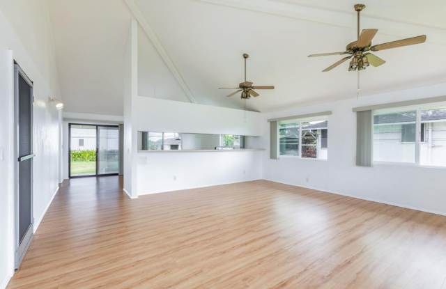 Centrally Located 3-Bedroom Home in Lihue’s Isenberg Subdivision Gallery 3