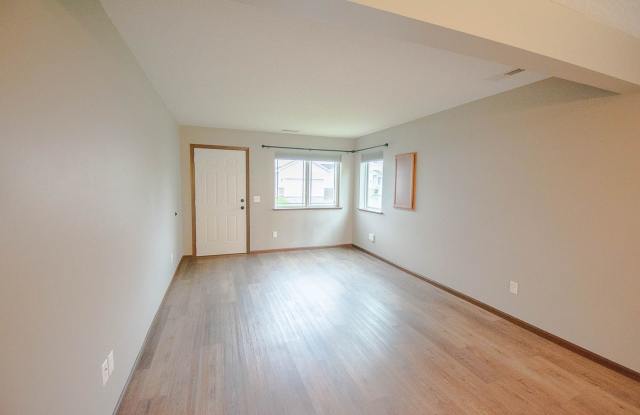 Modern Townhome in a Convenient NW Location Gallery 4