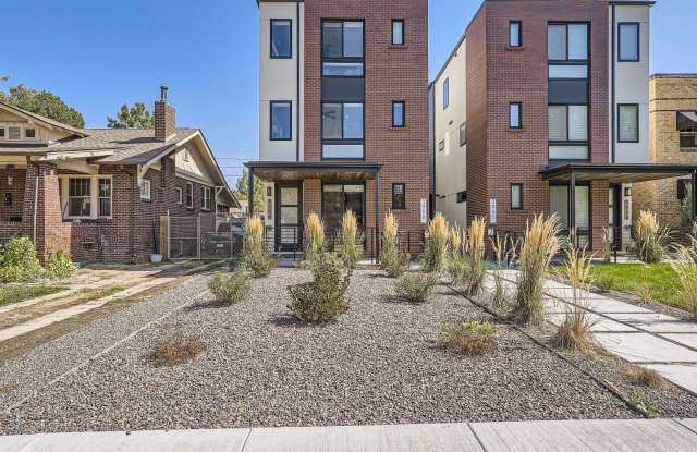 Evolve Real Estate: Gorgeous Rowhome with ROOFTOP DECK blocks from DU Available July 1! photos photos