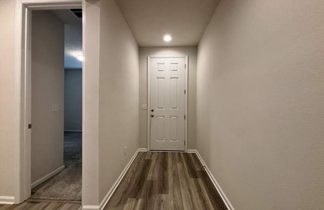 1803 AMBERLY Drive Gallery 2