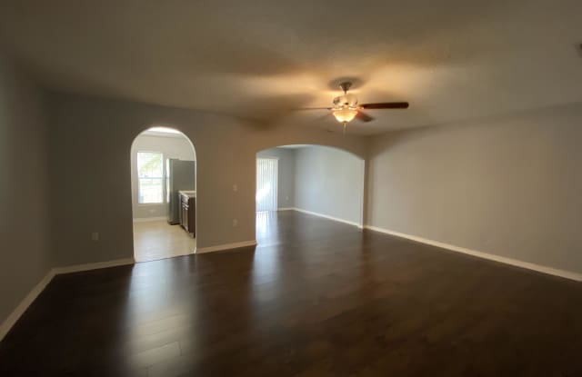 11560 HICKORY OAK DR Gallery 3