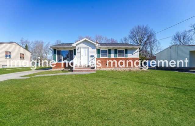 2221 Ross Drive - 2221 Ross Drive, Stow, OH 44224