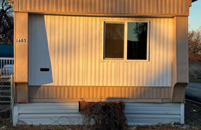 1683 Birch Street photos photos