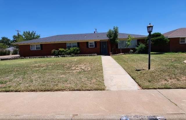 2601 Bedford Dr photos photos