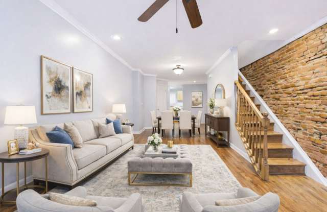 Bright 2 bed 1.5 bath AVAILABLE NOW photos photos