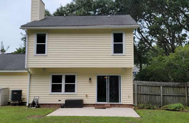 Three Bedroom Home in Bayview Farms - James Island, SC Gallery 4