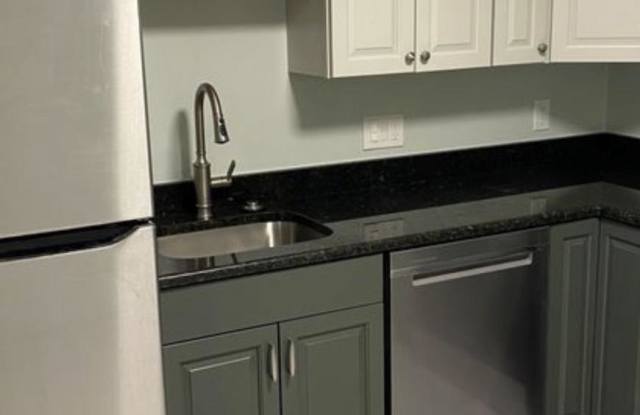 881 Main St. photos photos