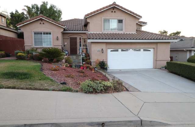 Five Bedroom Executive Home - 1585 Populas Avenue, San Luis Obispo, CA 93401
