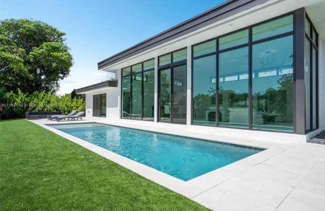 860 NW 6th Avenue - 860 Northwest 6th Avenue, Boca Raton, FL 33432