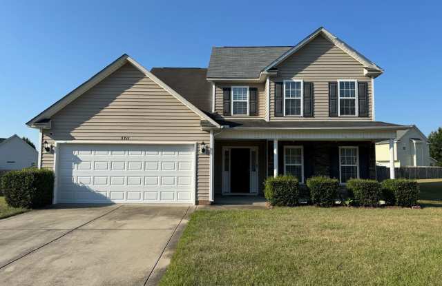 Spacious 3 Bed 2.5 Bath Home with Fenced Yard photos photos