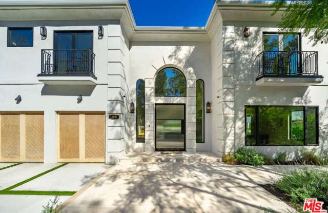 12001 Crest Court photos photos