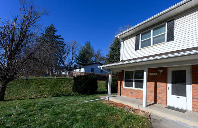 143 Larpenteur Avenue East photos photos