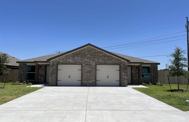 2420 Alterman Drive - A photos photos